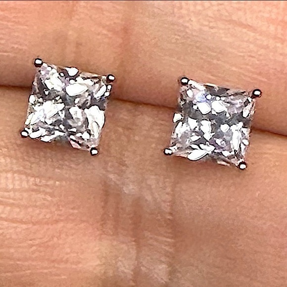 New 2.5 Carat Silver Square Diamond Stud Earrings